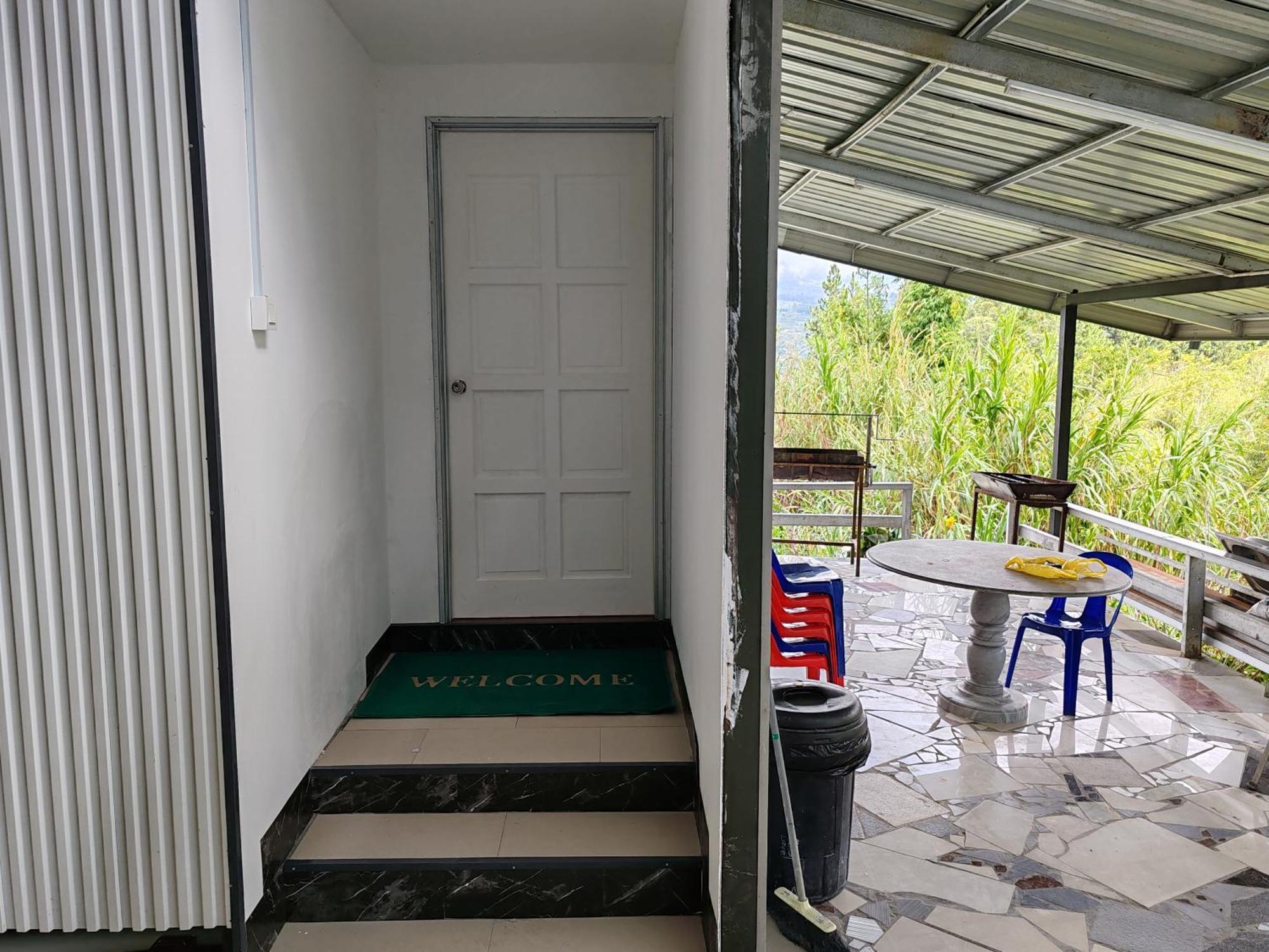 Amazing Grace Lodge Kampong Kundassan Exterior foto