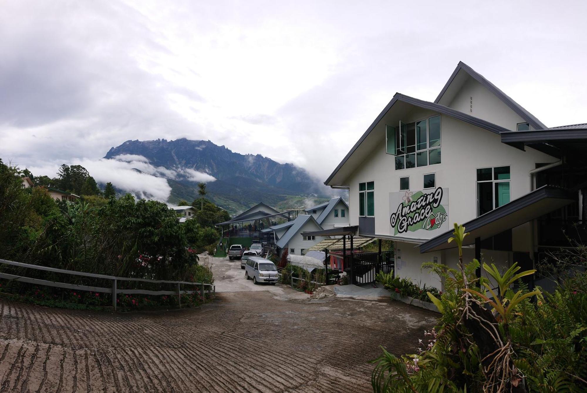 Amazing Grace Lodge Kampong Kundassan Exterior foto